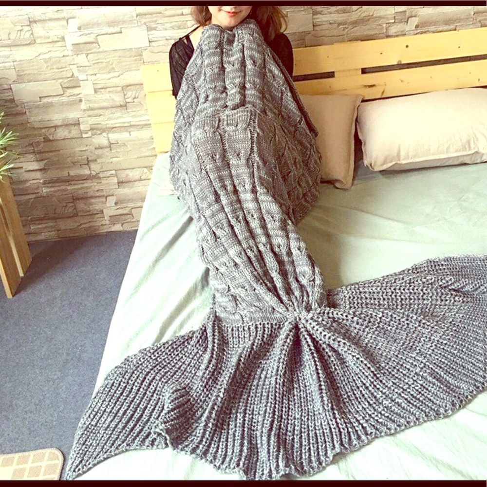 Mermaid style blanket grey